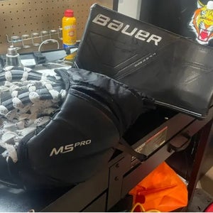 Bauer M5 Pro Regular Sz Intermediate