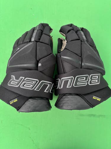 Black Senior Bauer Vapor Hyperlite Gloves 15"