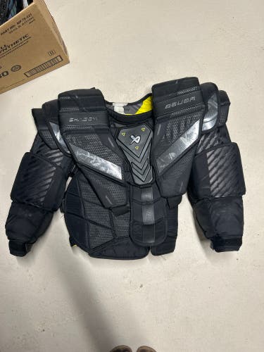 Small 2024 Bauer Shadow Goalie Chest Protector (Used)