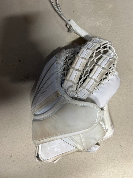 2024 Bauer Supreme MVPro Regular (Used)