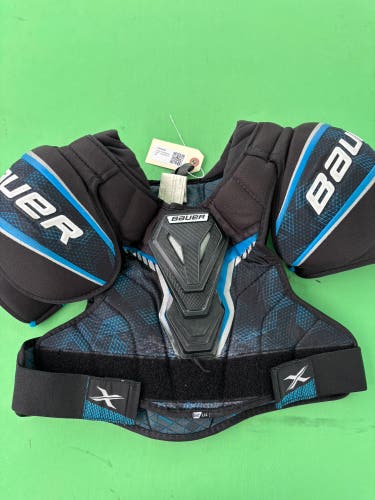 Large Intermediate Bauer X Shoulder Pads