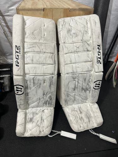 33" 2023 Warrior Ritual GT2 Goalie Leg Pads (Used)