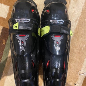 Junior Bauer Vapor 3X 12" Shin Pads (Used)