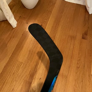 Warrior Covert QRE10 Left Hand Hockey Stick P28 (Used)