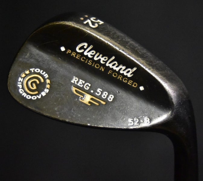 CLEVELAND 588 FORGED GAP WEDGE LOFT: 52 BOUNCE: 8 TOUR GROOVES LENGTH: 36 IN RH