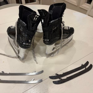 2022 Bauer Supreme Mach Hockey Skates Size 4 fit 2(Used) comes with three blade runners: Fly TI, &x