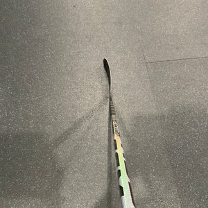 Senior CCM Jetspeed FT6 Pro Right Handed Hockey Stick P88 Pro Stock (New)