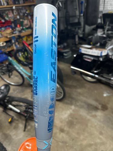2025 Easton Ghost Composite Bat (-11) 18 oz 29" (New)