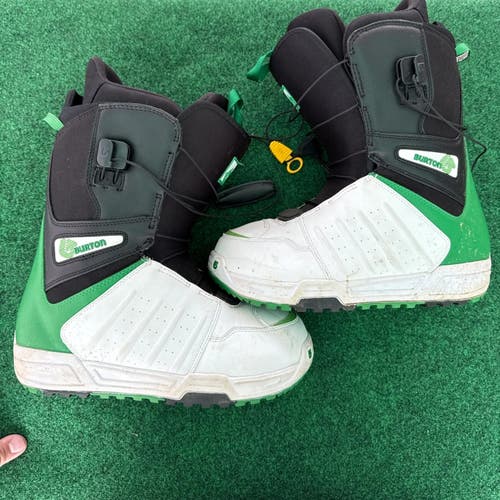 Burton Moto Snowboard Boots (Used) Men's Size 9