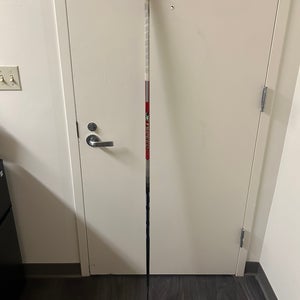Intermediate CCM JetSpeed FT7 Right Handed Hockey Stick P28 (Used)