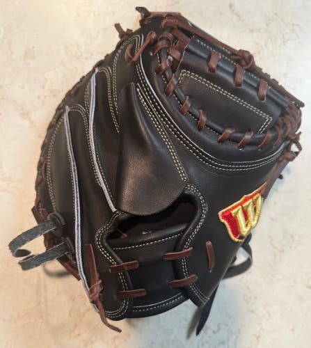 Wilson Staff WBW102952 RH Catchers Mitt for Hardball Catchers, CM33, Black, ProStock Wagyu leather