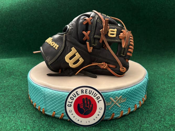 Wilson A950 RH Baseball Glove (Used)