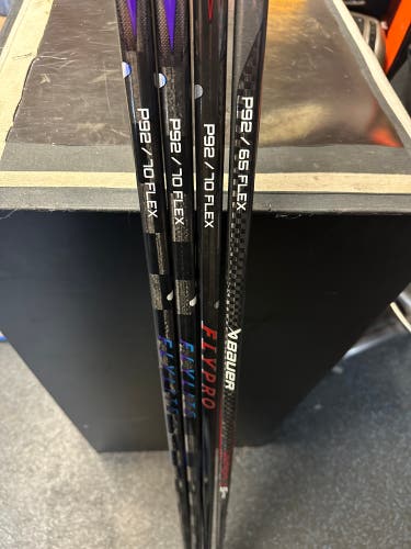 Intermediate Bauer Vapor X5 Pro Right Handed Hockey Stick P92 (New)