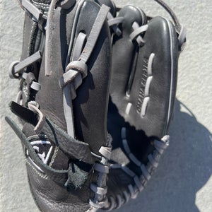 Louisville Slugger Omaha RH Baseball Glove 11.25" (Used)