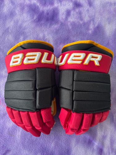 Black Senior Bauer Vapor Team Pro Gloves 14" (Used)