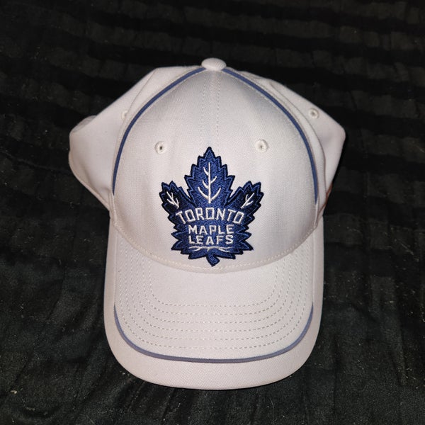 Toronto Maple Leafs Reebok Hat (Small / Medium)