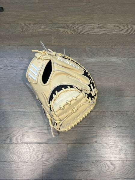 Marucci Ascension RH Catcher's Baseball Glove 32.5" (Used)