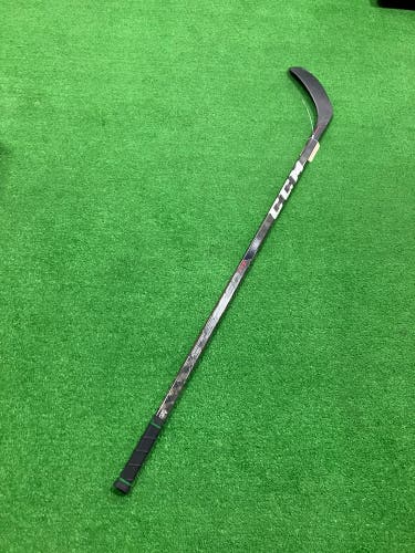 Junior CCM JetSpeed FT3 Hockey Stick Right Handed P90TM (Used)