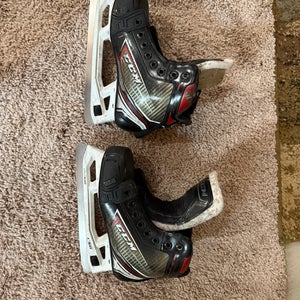 Used Ccm Jetspeed Ft460 Junior Goalie Skates Size 2d