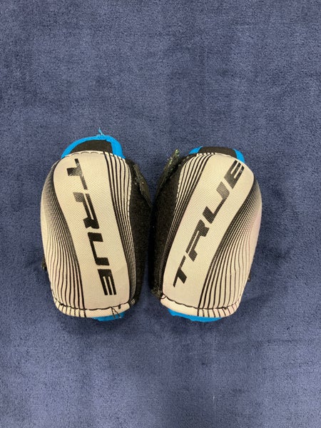 Junior Large True AX9 Elbow Pads (Used)