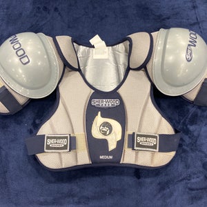Medium Senior Sher-Wood Shoulder Pads (Used)