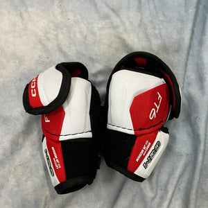 Junior Medium CCM Jetspeed ft6 Elbow Pads (Used)