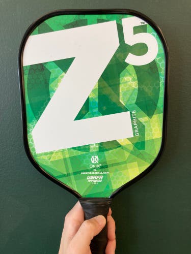 MINT CONDITION Onix Sports Graphite Z5 Pickleball Paddle