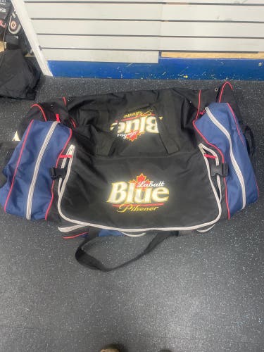 Senior Labatt Blue Pilsener Carry Bag