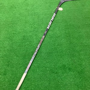 Senior Bauer Vapor Hyperlite Hockey Stick Right Handed P92 (Used)