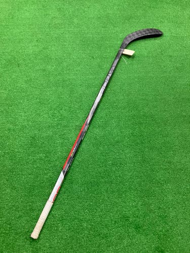 Junior Bauer Vapor Hyperlite Hockey Stick Left Hand P28 (Used)