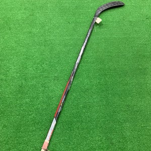 Junior Bauer Vapor Hyperlite Hockey Stick Left Hand P28 (Used)
