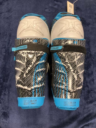 Junior True AX9 Shin Pads 11" (Used)
