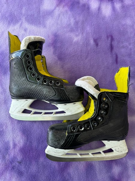 Bauer Supreme 27 Hockey | Youth 12 (Used)