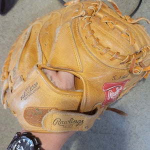 Rawlings Right Hand Throw Catcher's LiTe Toe Baseball Glove (Used)