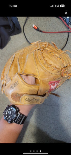 Rawlings Right Hand Throw Catcher's LiTe Toe Baseball Glove (Used)