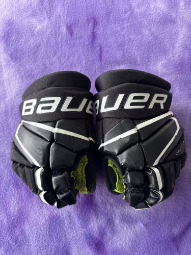 Black Junior Bauer Vapor 3X Gloves 10" (Used)