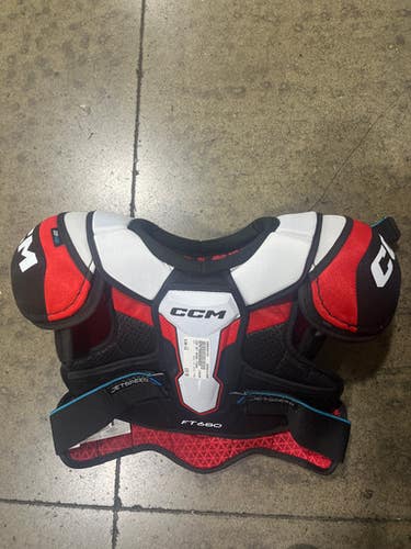 Used CCM JET SPEED FT680 Junior Shoulder Pads LG 11605-S000205784