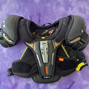 Small Junior CCM AS-V Shoulder Pads (Used)