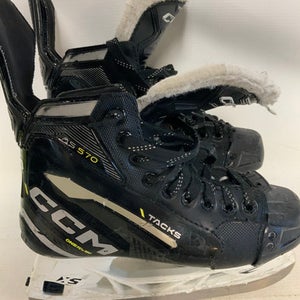 Used CCM TACKS AS 570 Intermediate Hockey Skate Intermediate 3.5 11823-S000034674