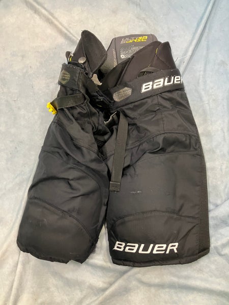 Black Junior Large Bauer Supreme Ultrasonic Hockey Pants (Used)