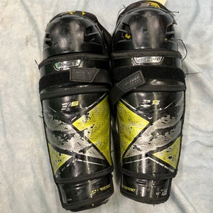 Junior Bauer Supreme 3S Shin Pads 12" (Used)