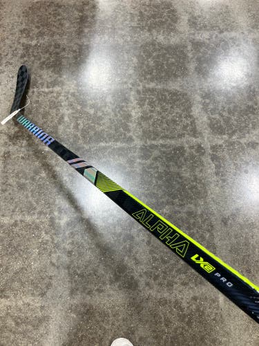 Senior Warrior Alpha LX2 PRO Hockey Stick Right Handed W28 Pro Stock (Used)