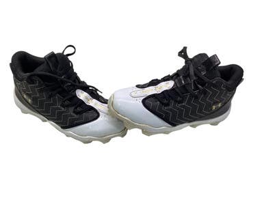 Used Under Armour BH SHOW BLK/WHT CLEAT BB/SB Cleats Black And White Junior 04.5 11347-S000256722