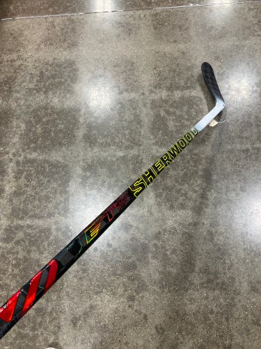 Senior Sher-Wood Rekker Legend Pro Hockey Stick Left Hand (Used)