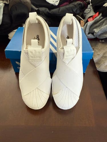 White Women's Size M 6.5 (W 7.5) Adult Adidas Superstar Shoes (New)
