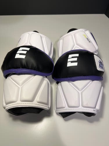 Medium Epoch Integra Elite Arm Pads Waterdogs (New)