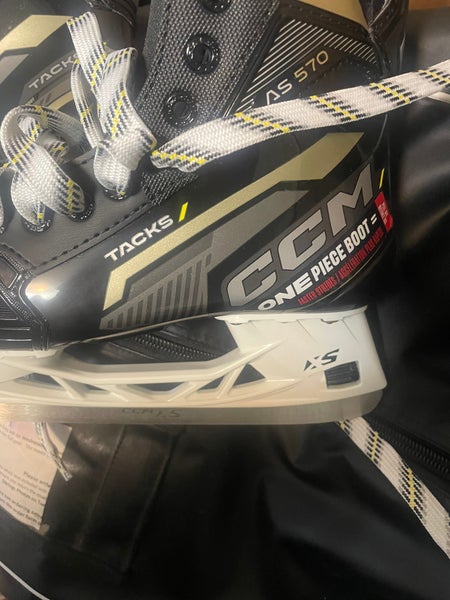 CCM Tacks AS-570 Hockey Skates Size 5 (New)