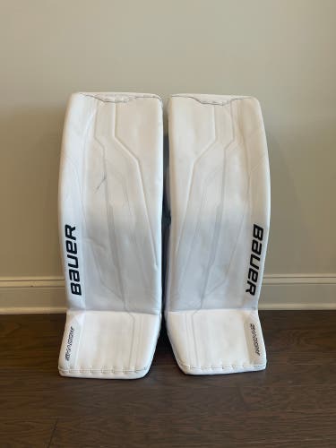 Lightly Used Bauer Supreme Shadow Pads - Medium