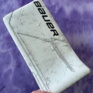 White Senior Bauer M5 Pro Goalie Blockers Regular (Used)