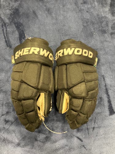 Black Senior Sher-Wood HOF 5030 Gloves 13" (Used)